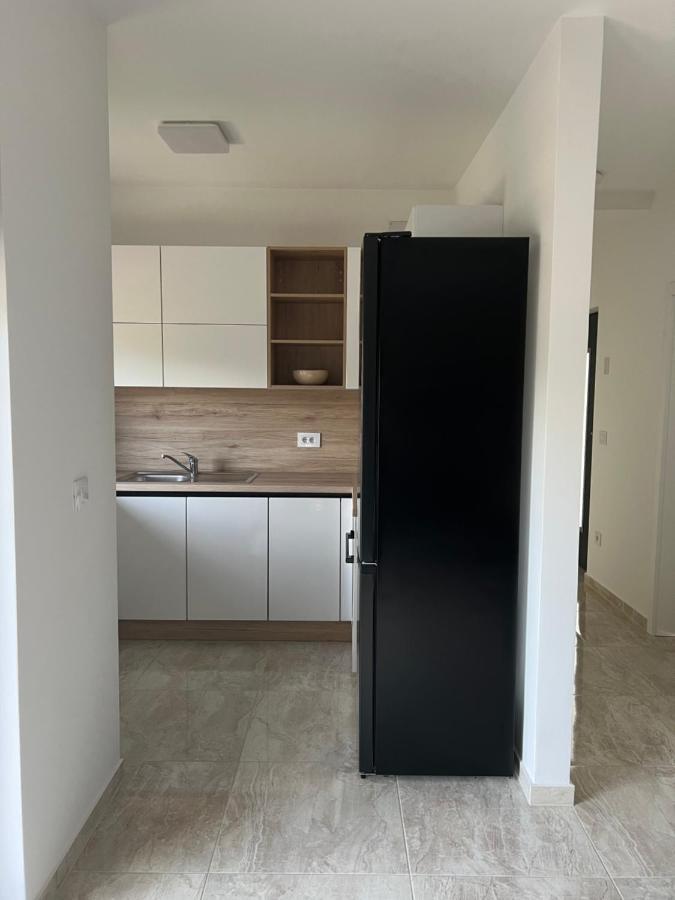 Modern Home Ula Brtonigla Eksteriør billede